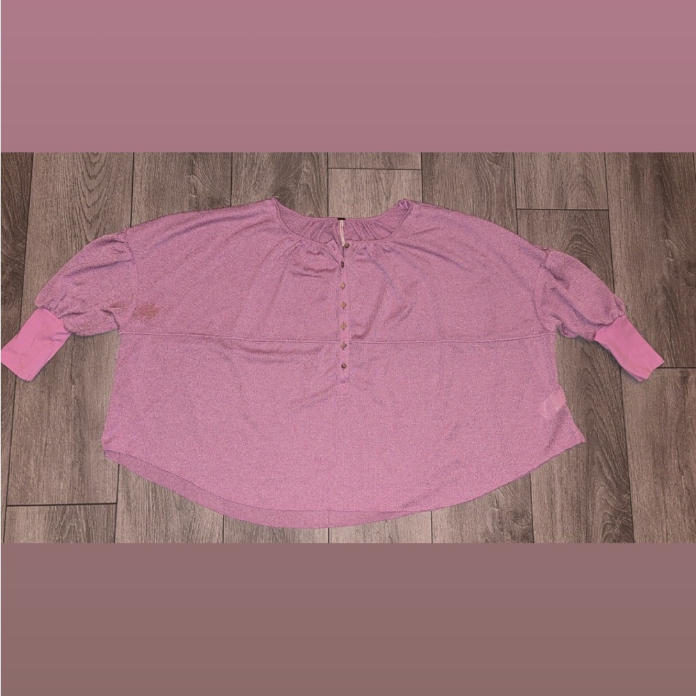 Free People Women’s Size Small Oversize Purple Flowy Blouse Lightweight **Spot